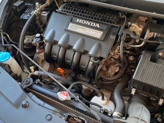 Car image 25