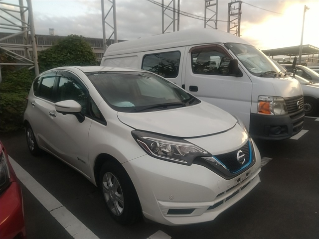 NISSAN
